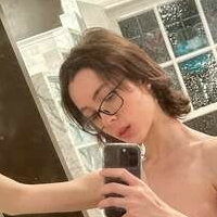 КайяНуй Оголені