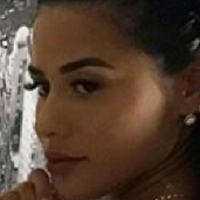 Katy Elise Оголені