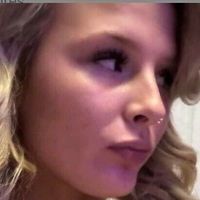 Келсі Пріст Оголені