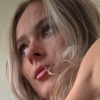 Кірстен Найт Оголені