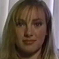 Кітті Янг Оголені