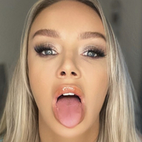 Kylie Tate Оголені