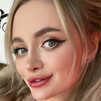 Ліа Чан Оголені