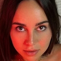 Лені Гілтон Оголені