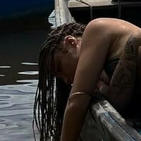 Летиція Віейра Оголені