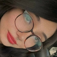 Ліл Тетед Міа Оголені