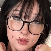 Ловекеррі Оголені