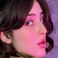 Ловлі Тріша Оголені