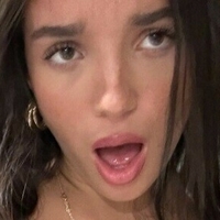 Люсилітт Оголені