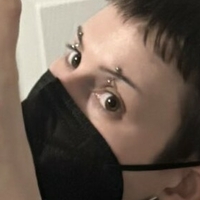 Ламдсі Оголені