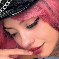 Лунар Айві Оголені