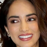 Лурен Маркес Оголені