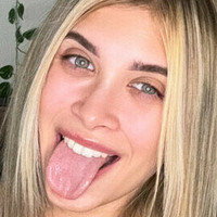 Меді Рая Оголені