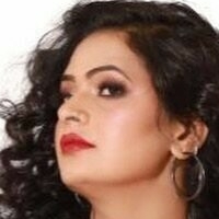 Малавіка Томар Оголені