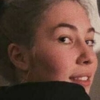 Мая Емерсон Оголені