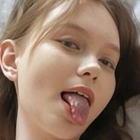 Міа Уайт Оголені