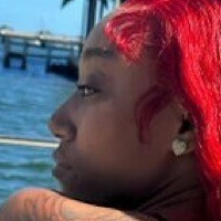 Міа ТВВ Оголені