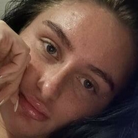 Міхаела Джейн Оголені