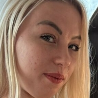 Міла Дельвіна Оголені