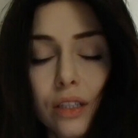 Мілла Белла Оголені