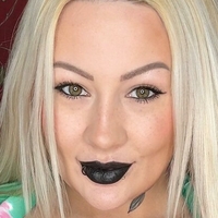 міссхейзелхарт Оголені