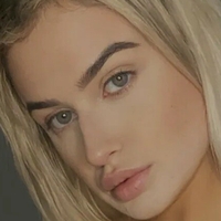 Міс Холлі 19 Оголені