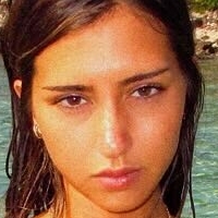 Моллі Мей Оголені