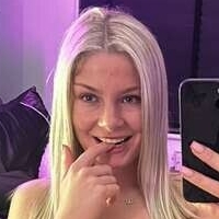 Моллі Мерседес Оголені