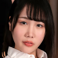 Момо Могамі Оголені