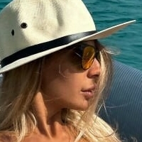 Містер Роберта Оголені