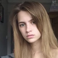 Нелл Тайгер Фрі Оголені