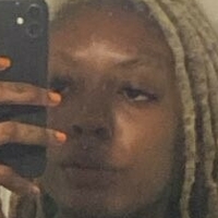 Нія Александра Оголені