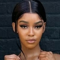 Онтламетсеофіціал Оголені