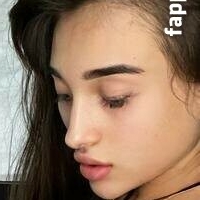 оувелісфрі Оголені