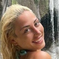 Паула Динаміках Оголені