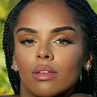 Плейвженна Оголені