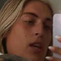 Квінбі Оголені