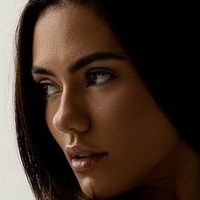 Рафаела Мілагріс Оголені