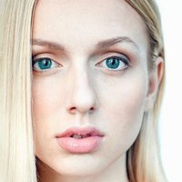 Ребека Лізлерова Оголені