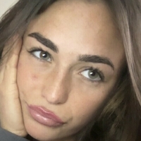 Рейсс Астон Белл Оголені