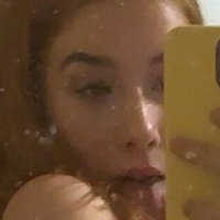 РенніБейбі Оголені