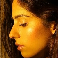 Роуз Сардана Оголені