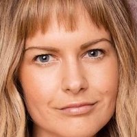 Роузбад Бейкер Оголені
