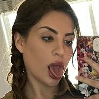 Саманта Гонсалес Оголені