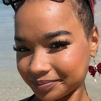 Самускляйнвелт Оголені