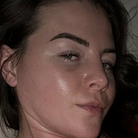 Сенді Райан Оголені