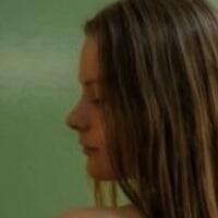 Сараклейн Оголені