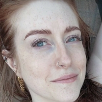 Скарлетфорю Оголені