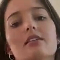 Скарлетстоун Оголені