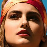 Селіна Б Оголені